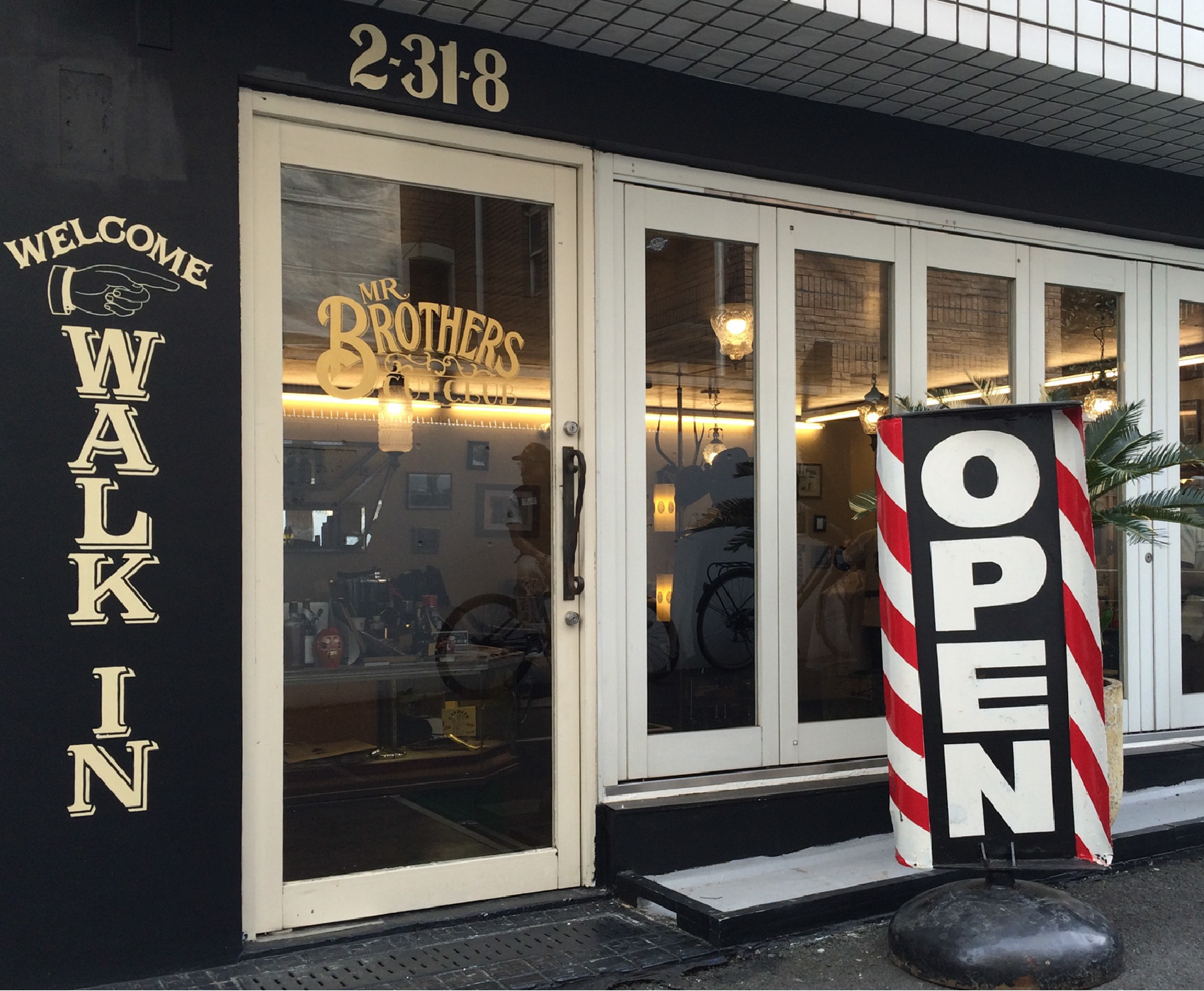 MR.BROTHERS CUT CLUB(ミスターブラザーズカットクラブ)